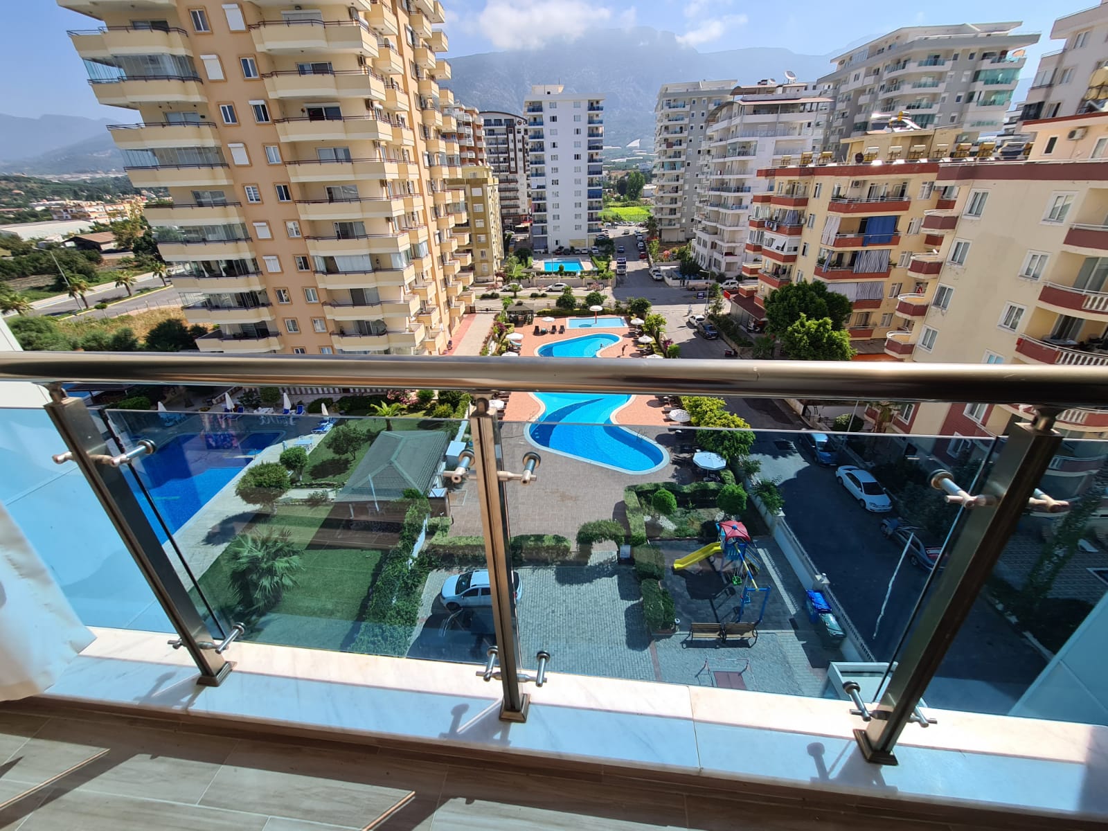 Apartment in a luxury complex 1+1 with furniture and appliances in Mahmutlar, 65 sq. фото 13