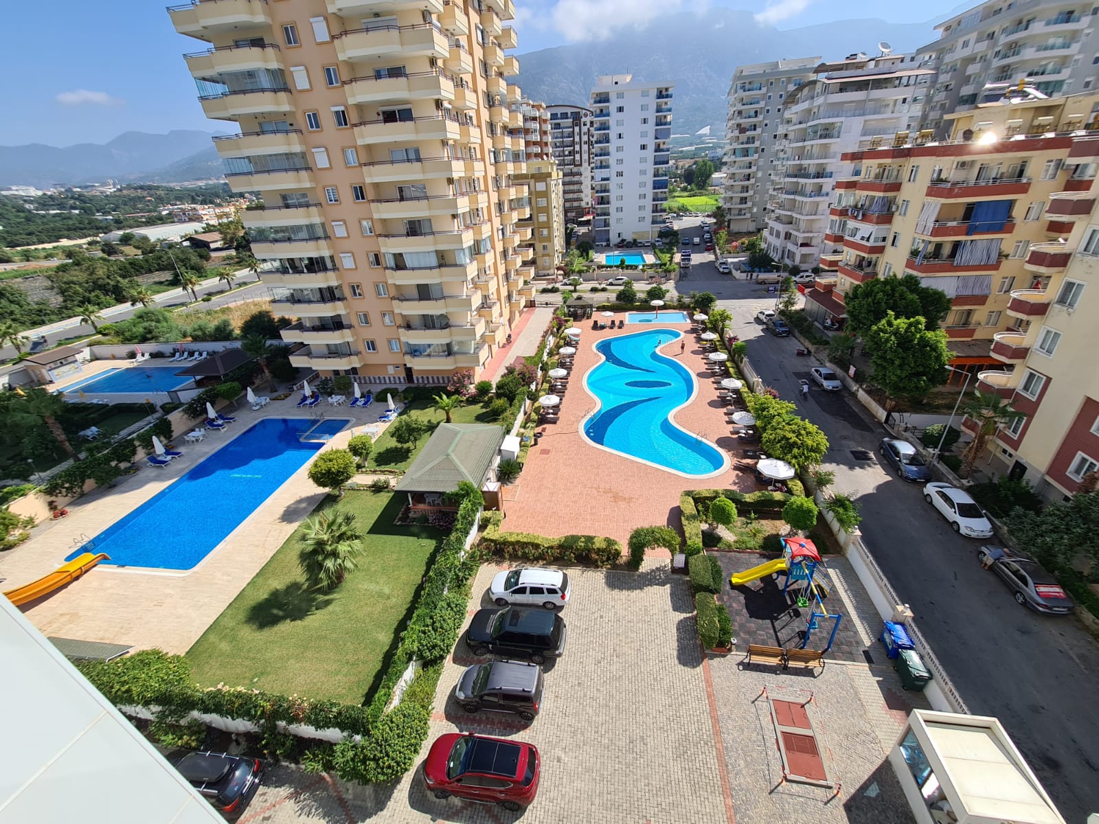 Apartment in a luxury complex 1+1 with furniture and appliances in Mahmutlar, 65 sq. фото 22