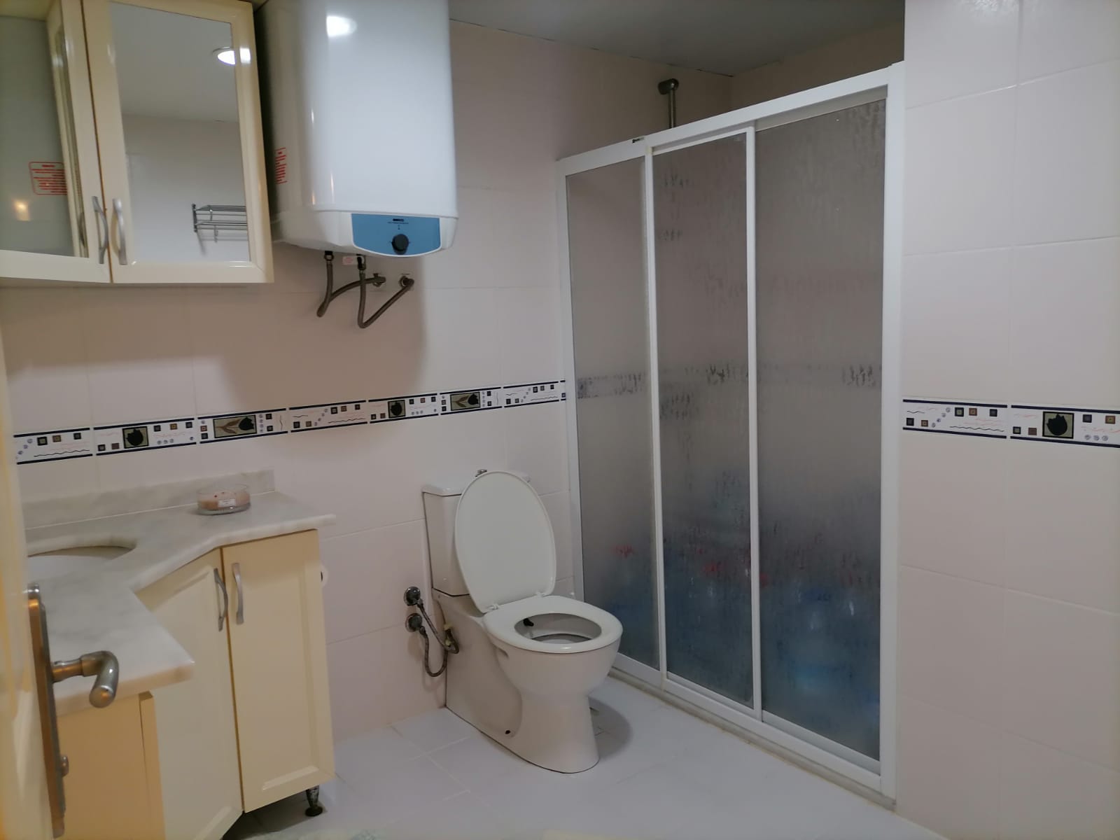 Двухуровневые апартаменты 4+1, с видом на море в Махмутларе, 250 кв.м. фото 12