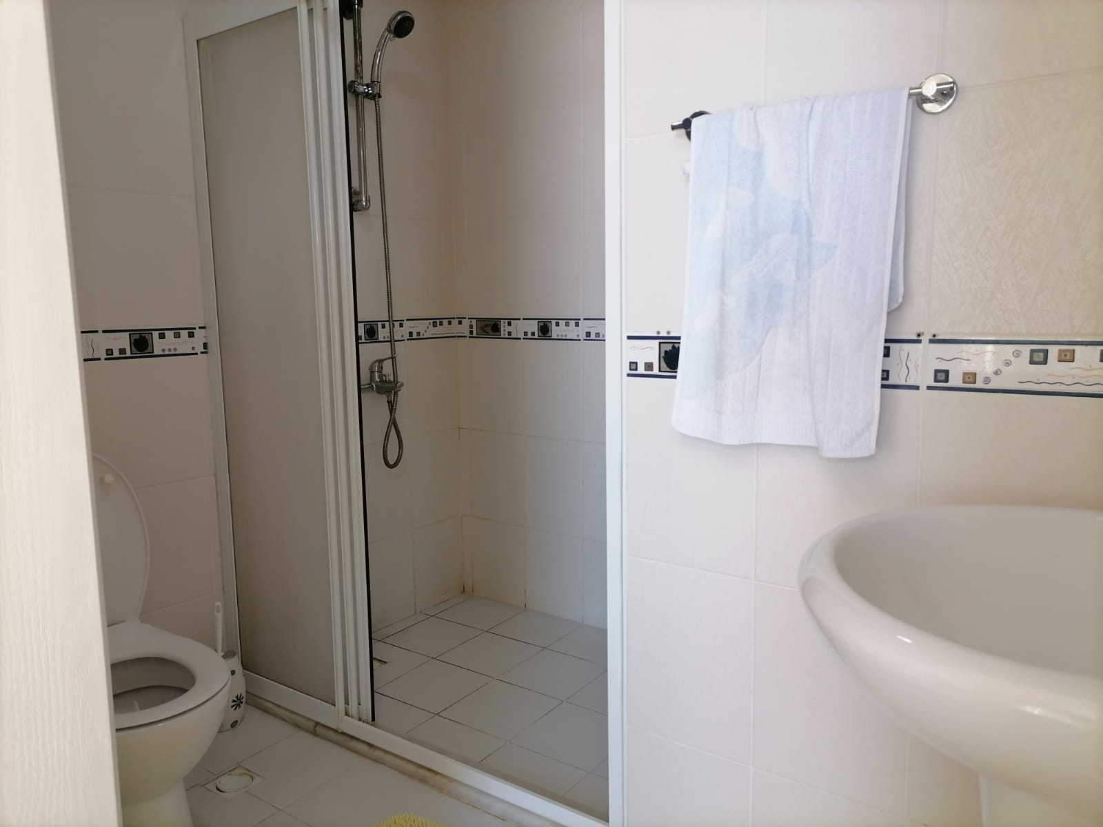 Двухуровневые апартаменты 4+1, с видом на море в Махмутларе, 250 кв.м. фото 17