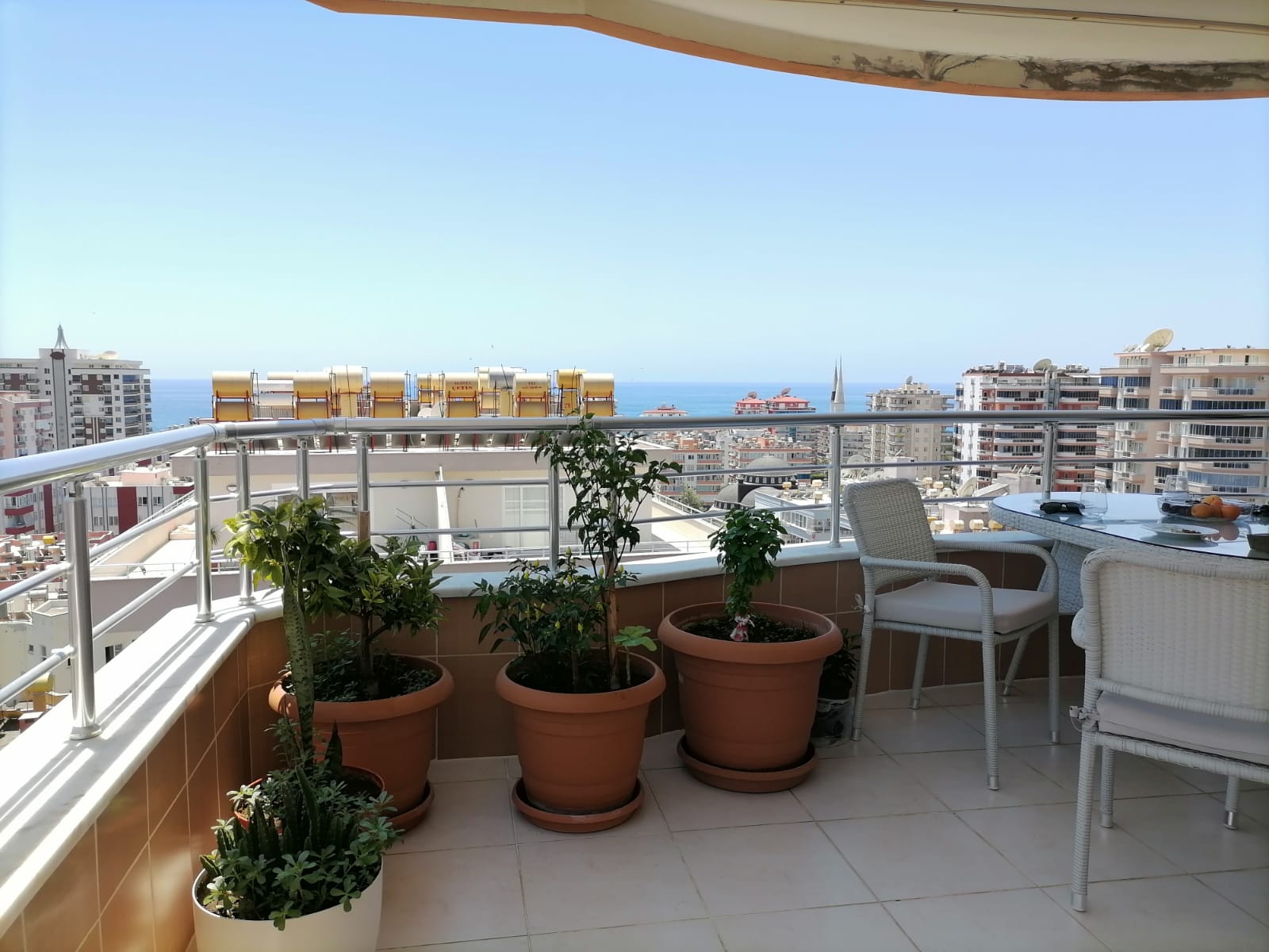 Двухуровневые апартаменты 4+1, с видом на море в Махмутларе, 250 кв.м. фото 18