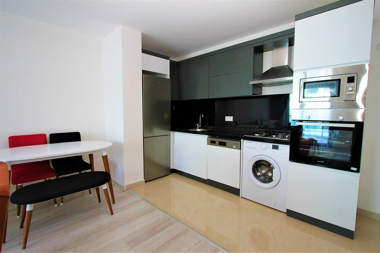 Furnished one-bedroom apartment with sea view, 55 m2 фото 16