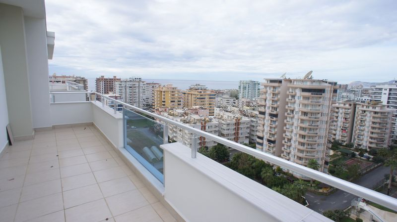 Дуплекс планировки 4+1, в шаговой доступности от моря, 200 кв.м. фото 9