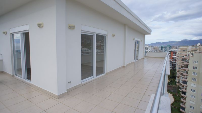 Дуплекс планировки 4+1, в шаговой доступности от моря, 200 кв.м. фото 11