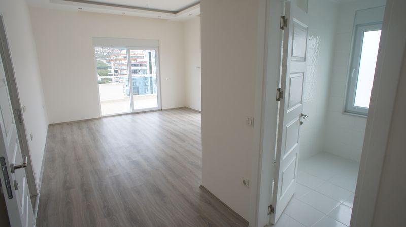 Дуплекс планировки 4+1, в шаговой доступности от моря, 200 кв.м. фото 16