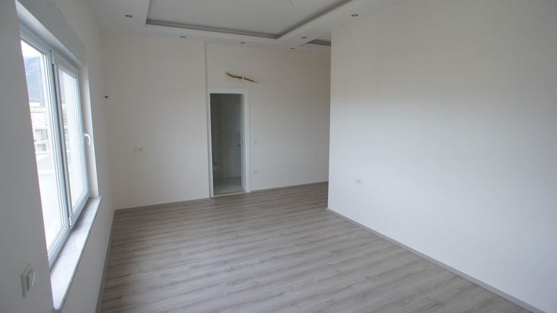 Дуплекс планировки 4+1, в шаговой доступности от моря, 200 кв.м. фото 19