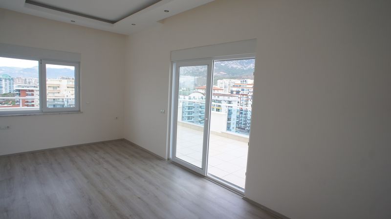 Дуплекс планировки 4+1, в шаговой доступности от моря, 200 кв.м. фото 25