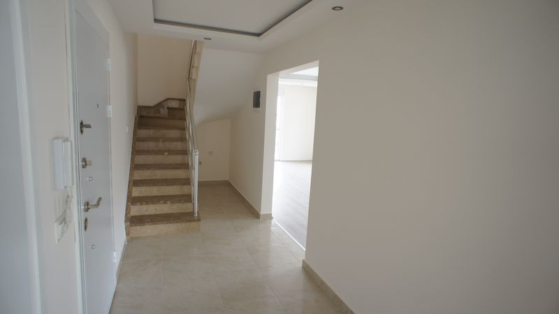 Дуплекс планировки 4+1, в шаговой доступности от моря, 200 кв.м. фото 32