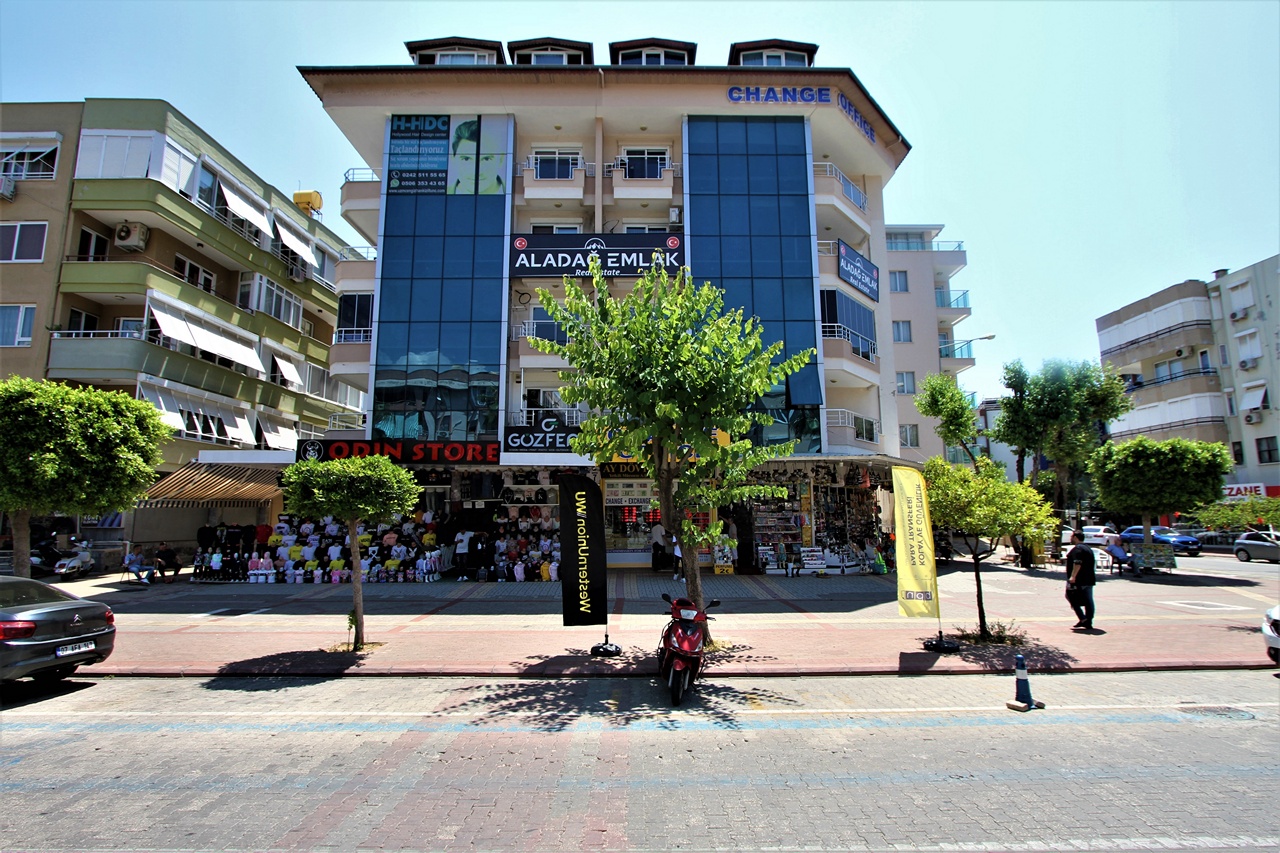 Дуплекс 3+1 в центре Алании, в 100 метрах от моря, 160 кв.м. фото 1