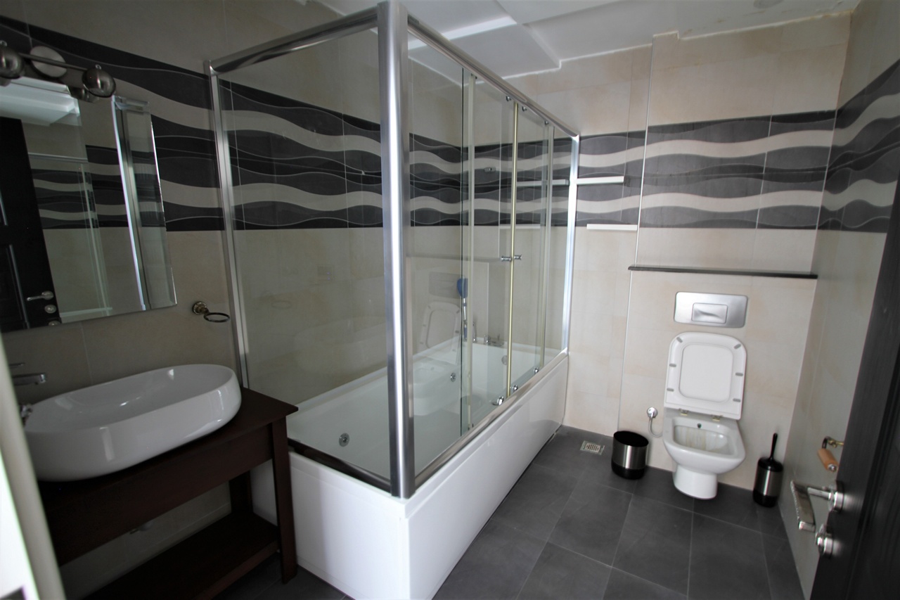 Duplex 3+1 in the center of Alanya, 100 meters from the sea, 160 sq.m. фото 19