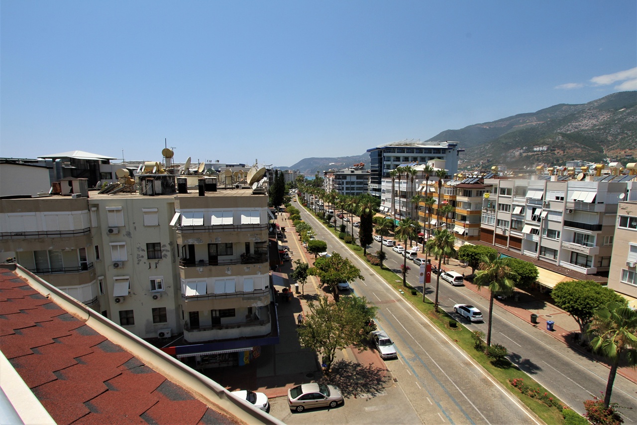Duplex 3+1 in the center of Alanya, 100 meters from the sea, 160 sq.m. фото 29
