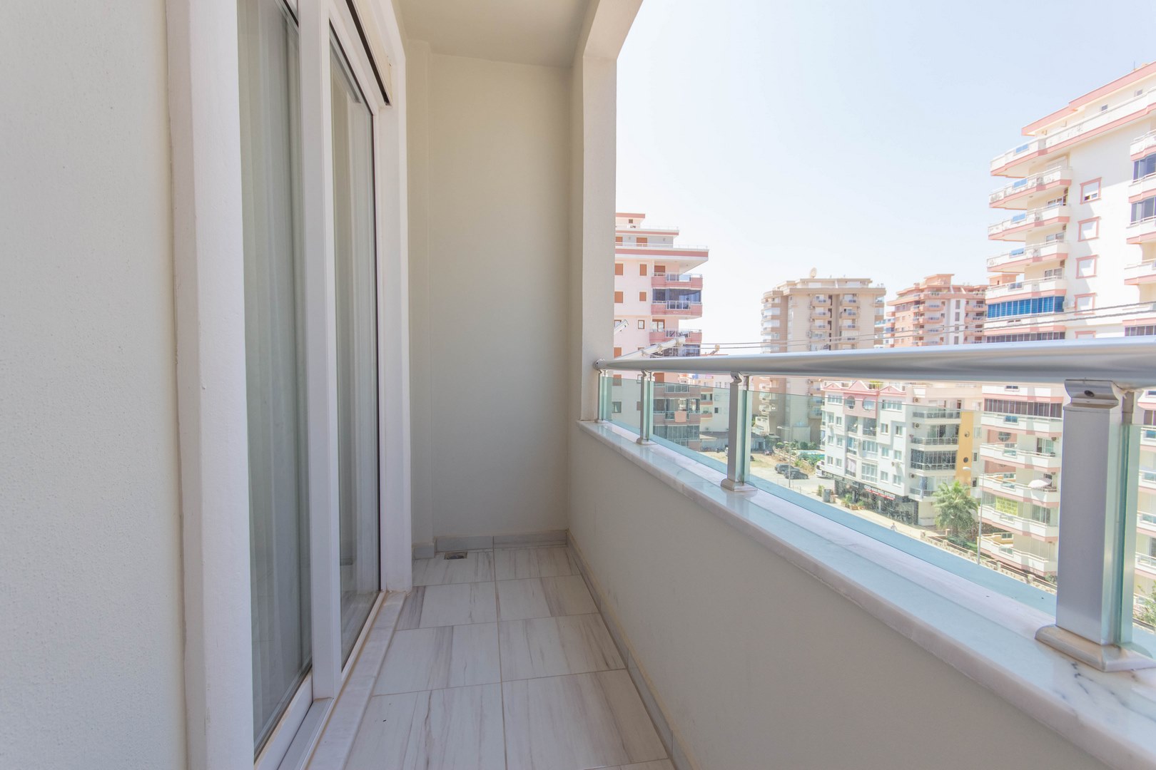 Крупнометражная квартира 1+1 с мебелью в районе Махмутлра, 80 кв м. фото 11