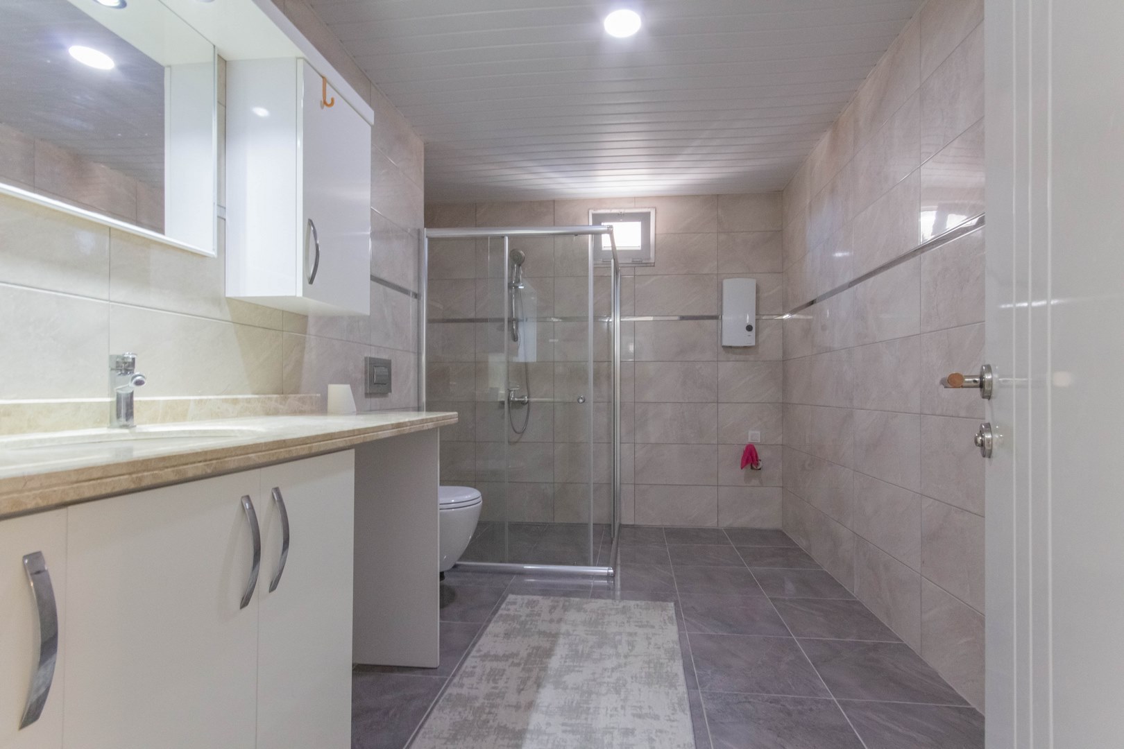 Крупнометражная квартира 1+1 с мебелью в районе Махмутлра, 80 кв м. фото 13