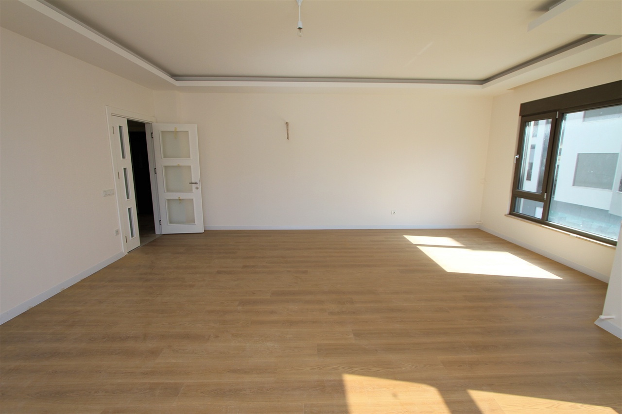 Квартира 2+1 в центре Алании в 100 метрах от моря, 165 кв.м. фото 5