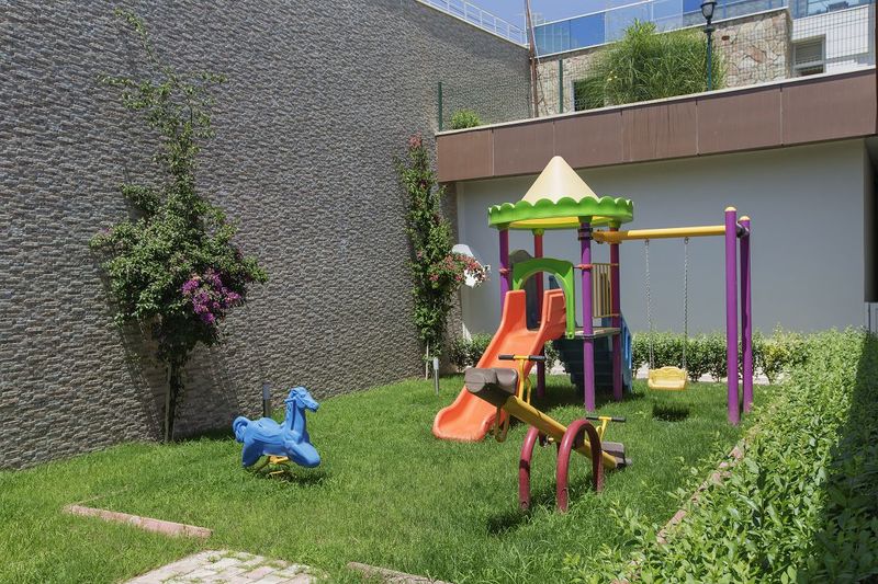 Two luxurious 3+1 villas with panoramic views in Kargicak, 350 m2. фото 14