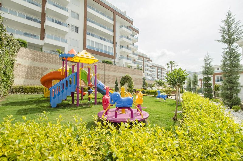 Two luxurious 3+1 villas with panoramic views in Kargicak, 350 m2. фото 27