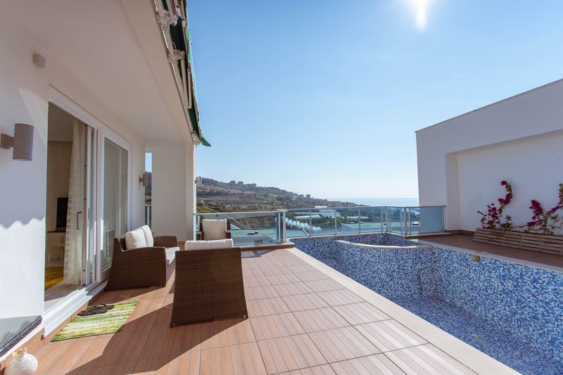 Two luxurious 3+1 villas with panoramic views in Kargicak, 350 m2. фото 52