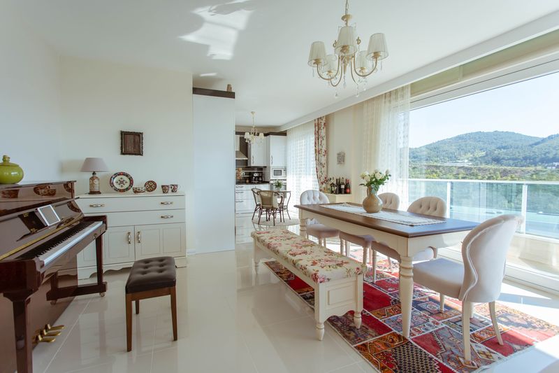 Two luxurious 3+1 villas with panoramic views in Kargicak, 350 m2. фото 55