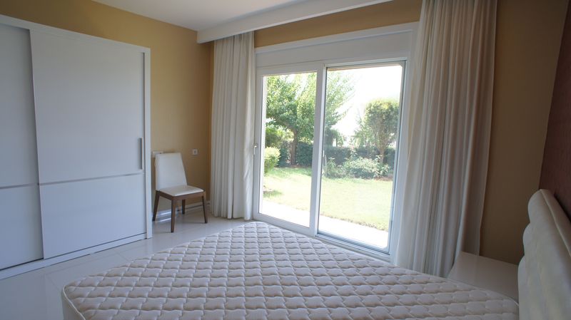 Two luxurious 3+1 villas with panoramic views in Kargicak, 350 m2. фото 68