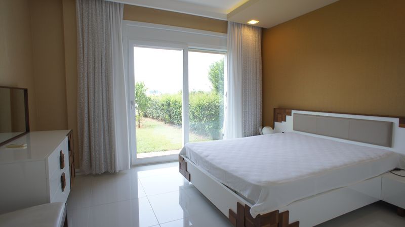 Two luxurious 3+1 villas with panoramic views in Kargicak, 350 m2. фото 74