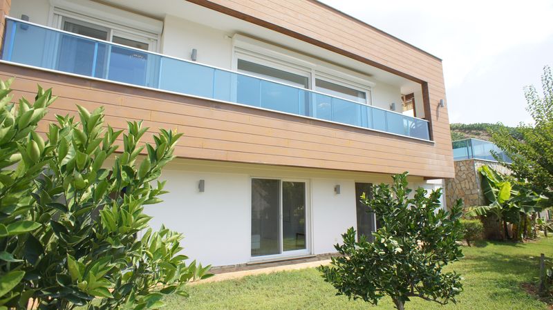 Two luxurious 3+1 villas with panoramic views in Kargicak, 350 m2. фото 84