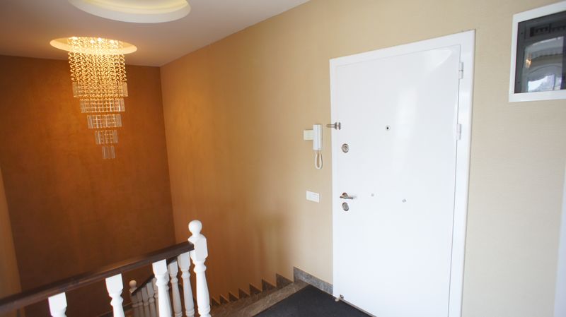 Two luxurious 3+1 villas with panoramic views in Kargicak, 350 m2. фото 88