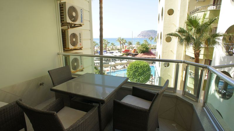 Квартира 2+1 на первой береговой линии в Обе с видом на море и крепость, 90 м2. фото 11