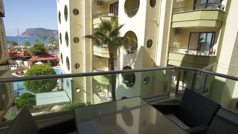 Квартира 2+1 на первой береговой линии в Обе с видом на море и крепость, 90 м2. фото 12