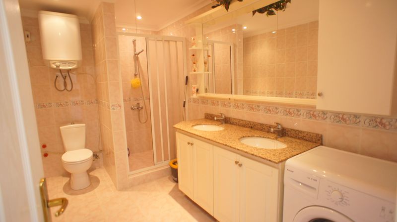 Cozy furnished apartment 2+1 in Kestel, first coastline, 90m2 фото 15