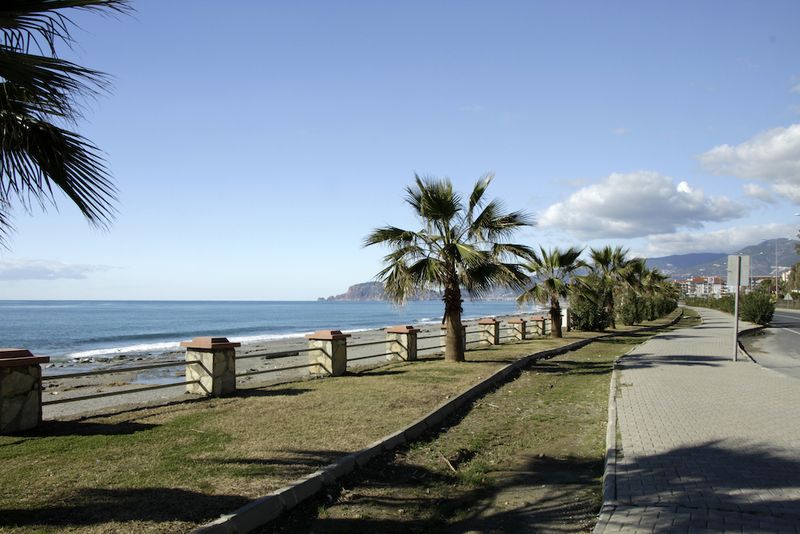 Cozy furnished apartment 2+1 in Kestel, first coastline, 90m2 фото 18