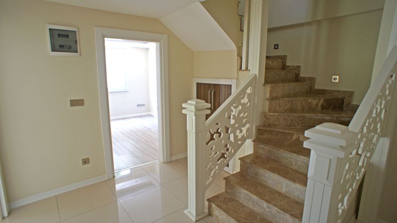 Duplex apartment 3+1 with access to the garden in Mahmutlar, 145 sq. фото 9