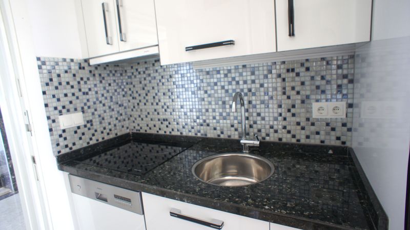 Светлая студия в Кестеле в 100 м от моря, 45 кв м фото 5