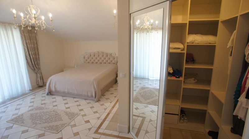 Spacious penthouse 3+1 in a complex in the center of Alanya, 50 m from the sea, 150 m2 фото 17
