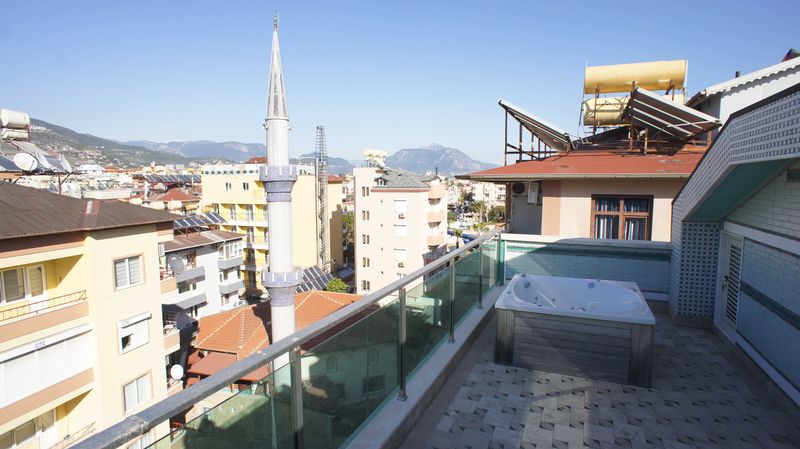 Spacious penthouse 3+1 in a complex in the center of Alanya, 50 m from the sea, 150 m2 фото 37