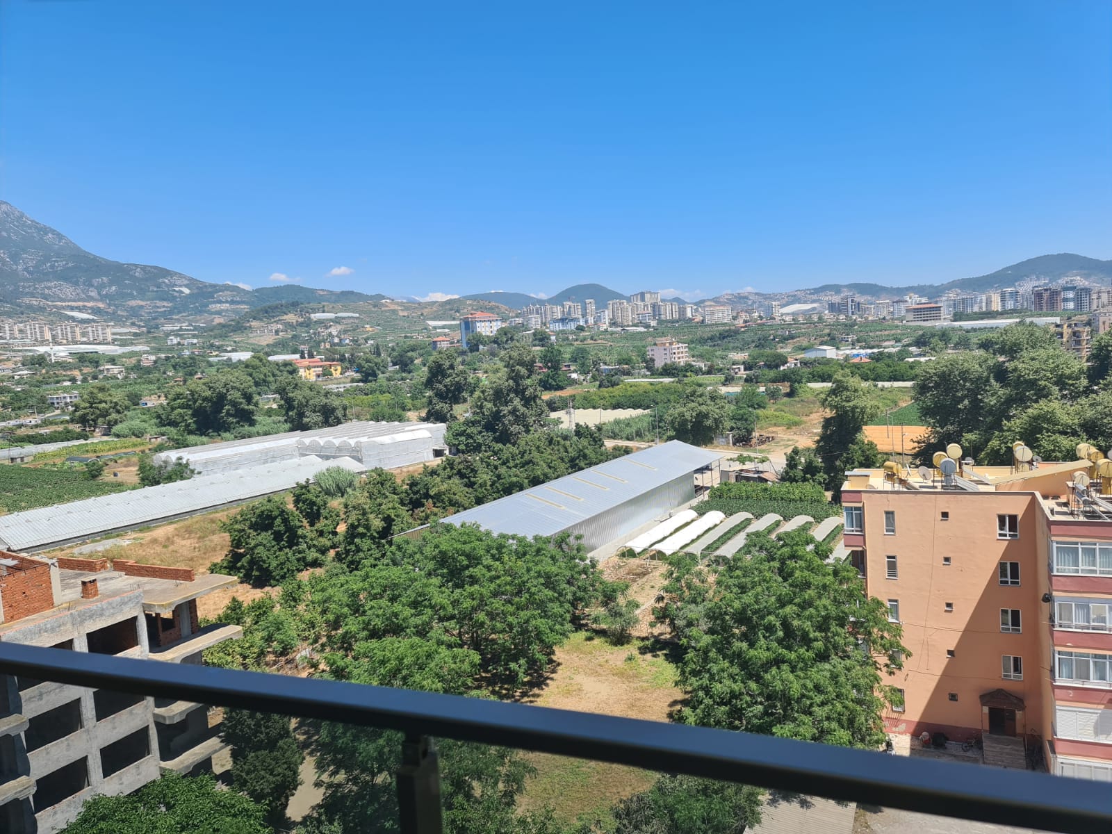 Апартаменты 3+1 с отдельной кухней в новом комплексе в Махмутларе, вид на море и горы фото 3