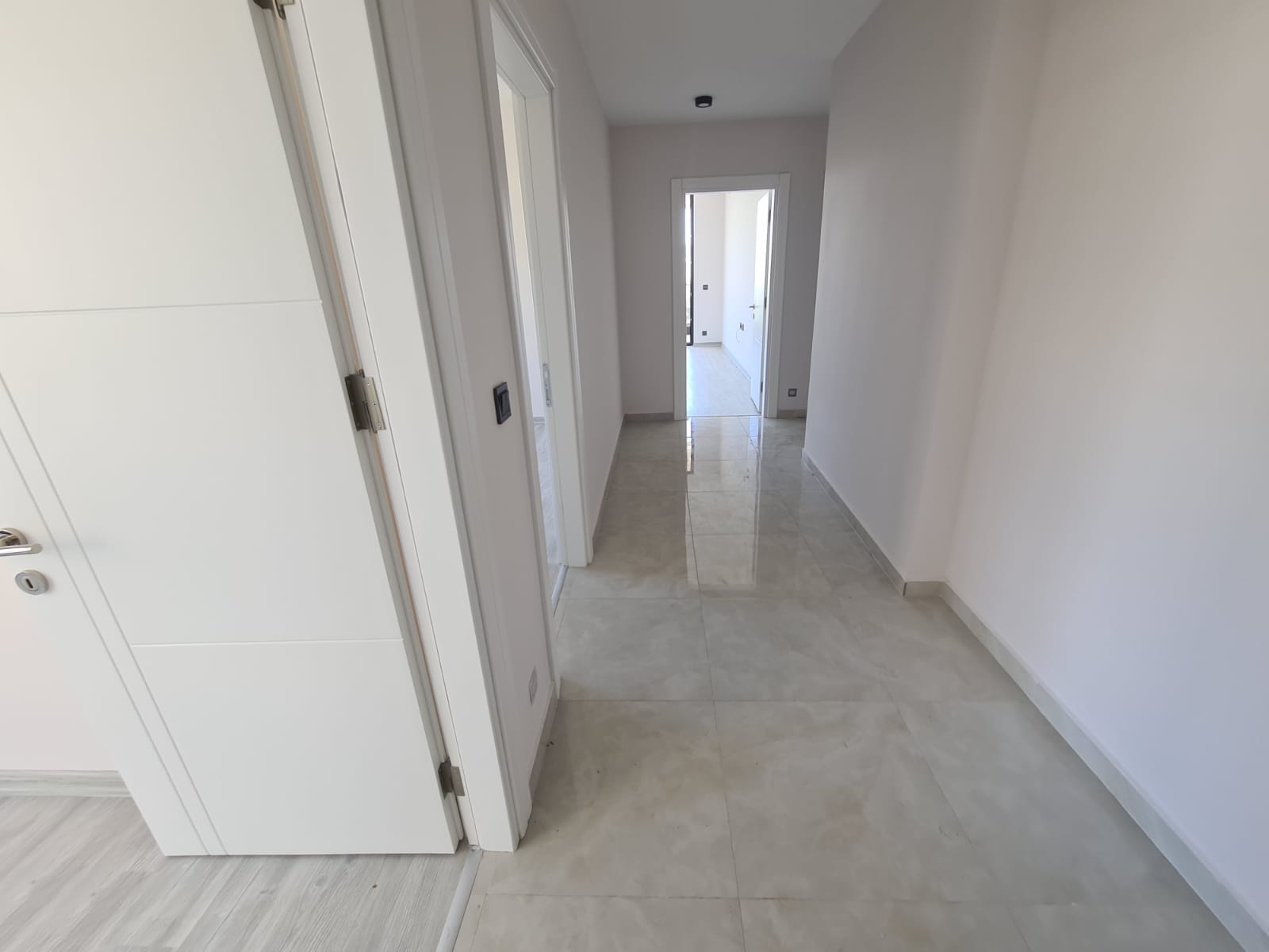 Апартаменты 3+1 с отдельной кухней в новом комплексе в Махмутларе, вид на море и горы фото 8