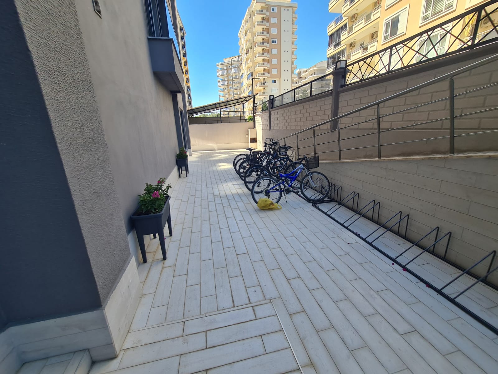 Апартаменты 3+1 с отдельной кухней в новом комплексе в Махмутларе, вид на море и горы фото 24