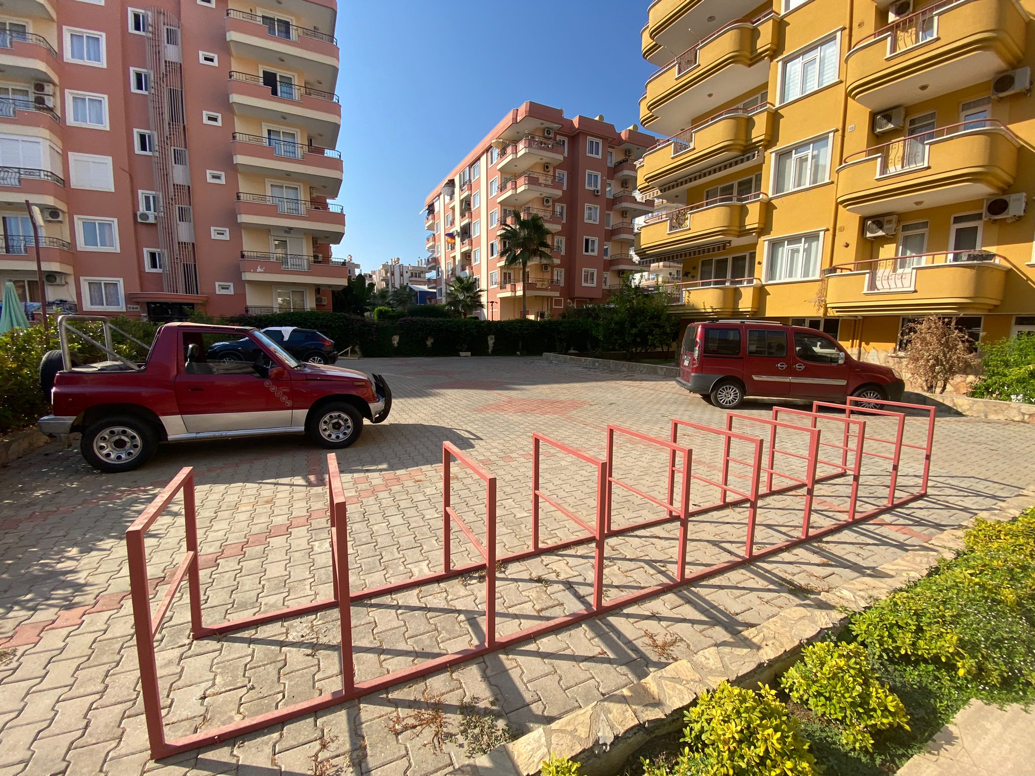 Мебелированный дублекс 4+1 с отдельной кухней в Махмутлар, 250 кв м. фото 2