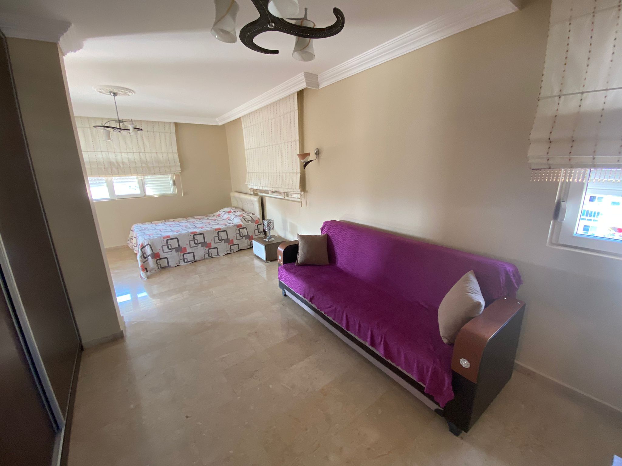 Мебелированный дублекс 4+1 с отдельной кухней в Махмутлар, 250 кв м. фото 9