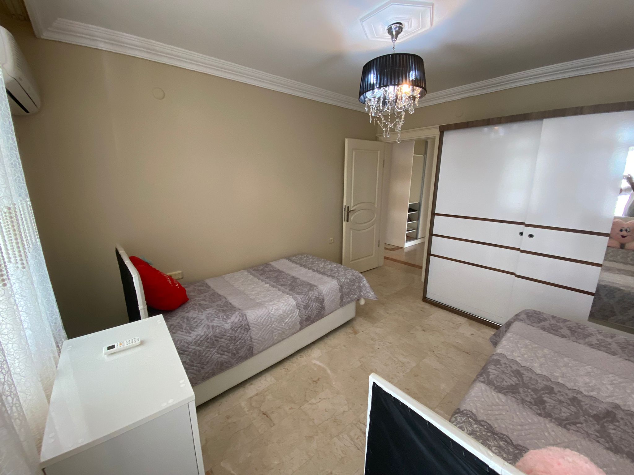 Мебелированный дублекс 4+1 с отдельной кухней в Махмутлар, 250 кв м. фото 22