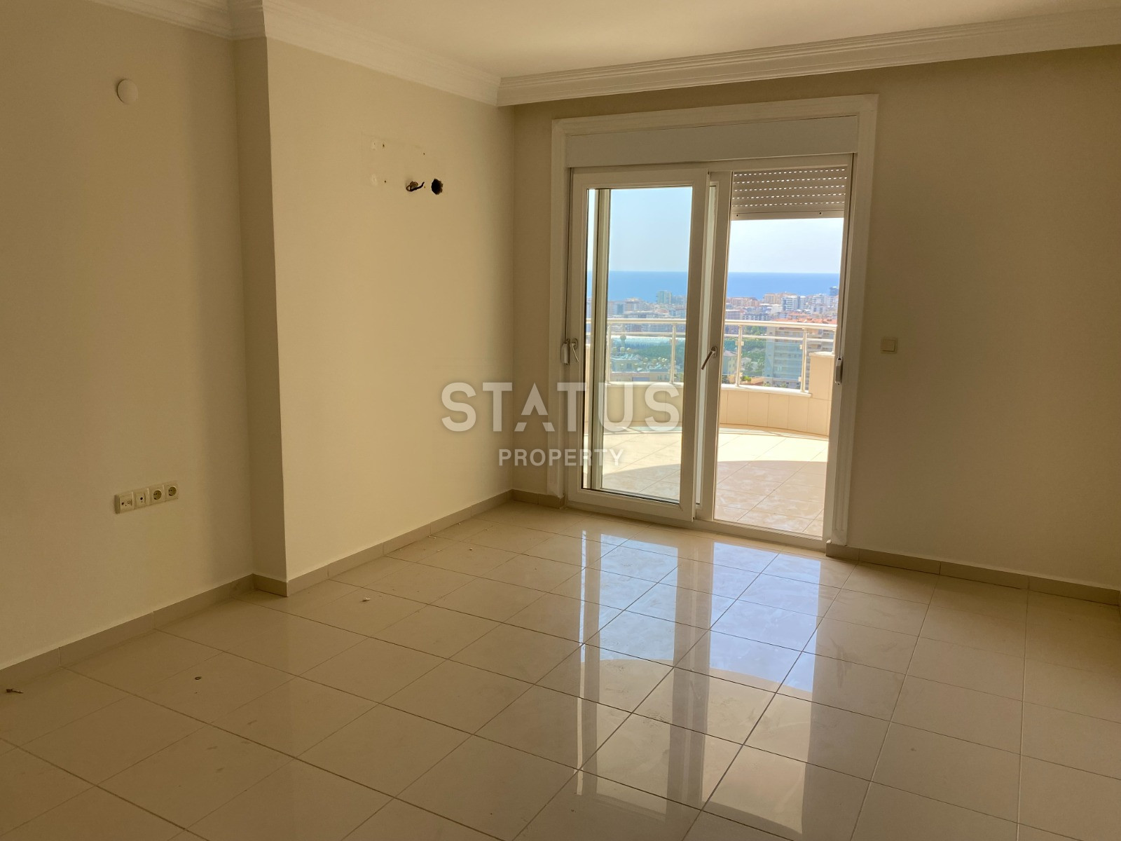 Huge duplex 5+1 – 300 sqm with sea view in Mahmutlar фото 12