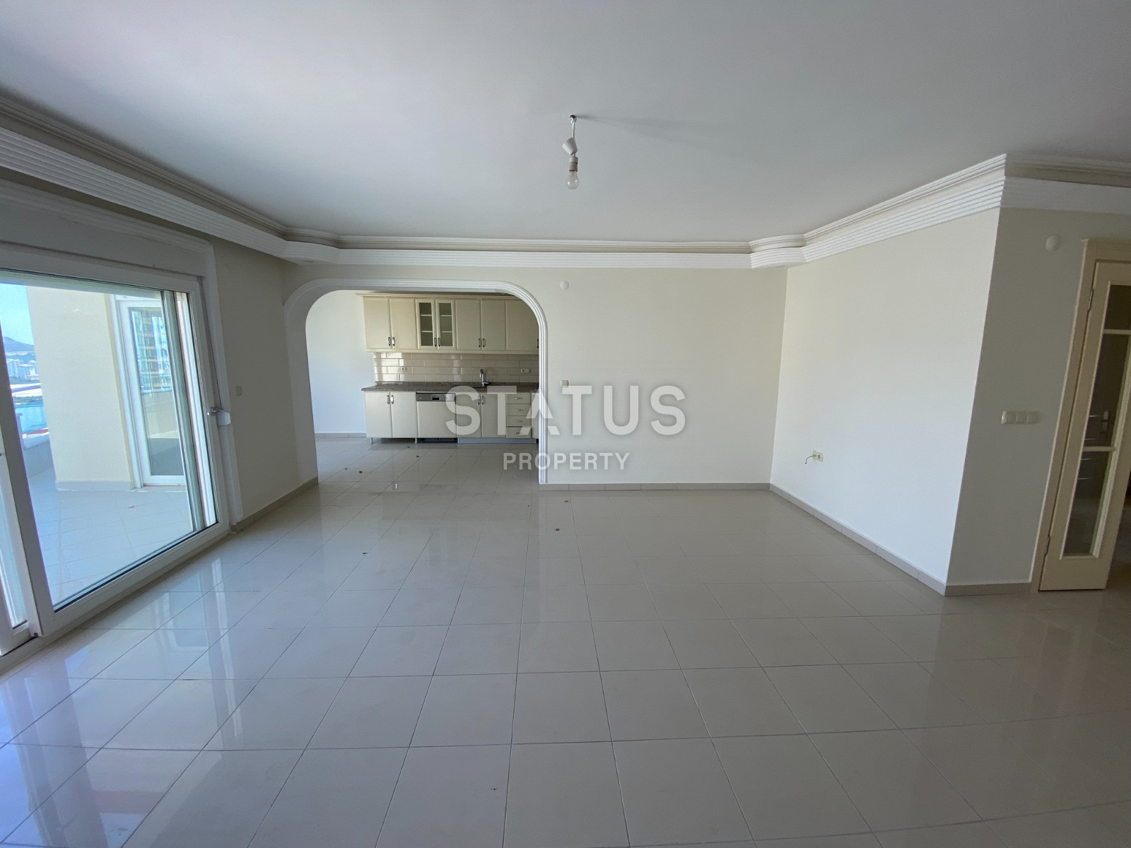 Huge duplex 5+1 – 300 sqm with sea view in Mahmutlar фото 28