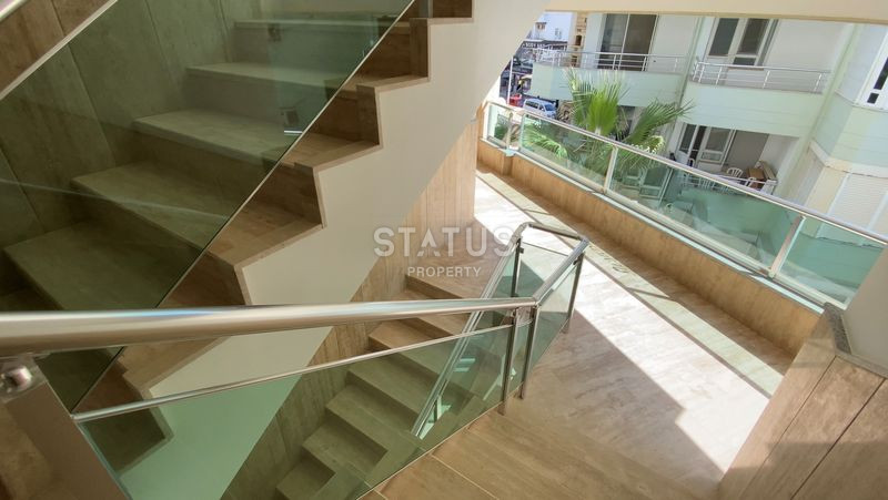Apartment 2+1 overlooking the fortress of Alanya, 25 m from the sea in Oba, 90 m2 фото 21