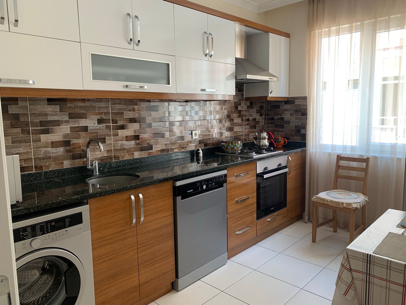 Квартира 2+1, в 200 метрах от моря в Махмутларе, 110 кв.м. фото 13