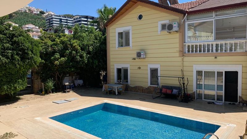 Villa 3+2, 700 meters from the sea in Mahmutlar, 280 sq.m. фото 8