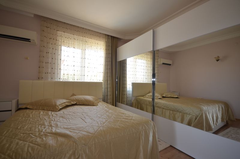 Villa 3+2, 700 meters from the sea in Mahmutlar, 280 sq.m. фото 14