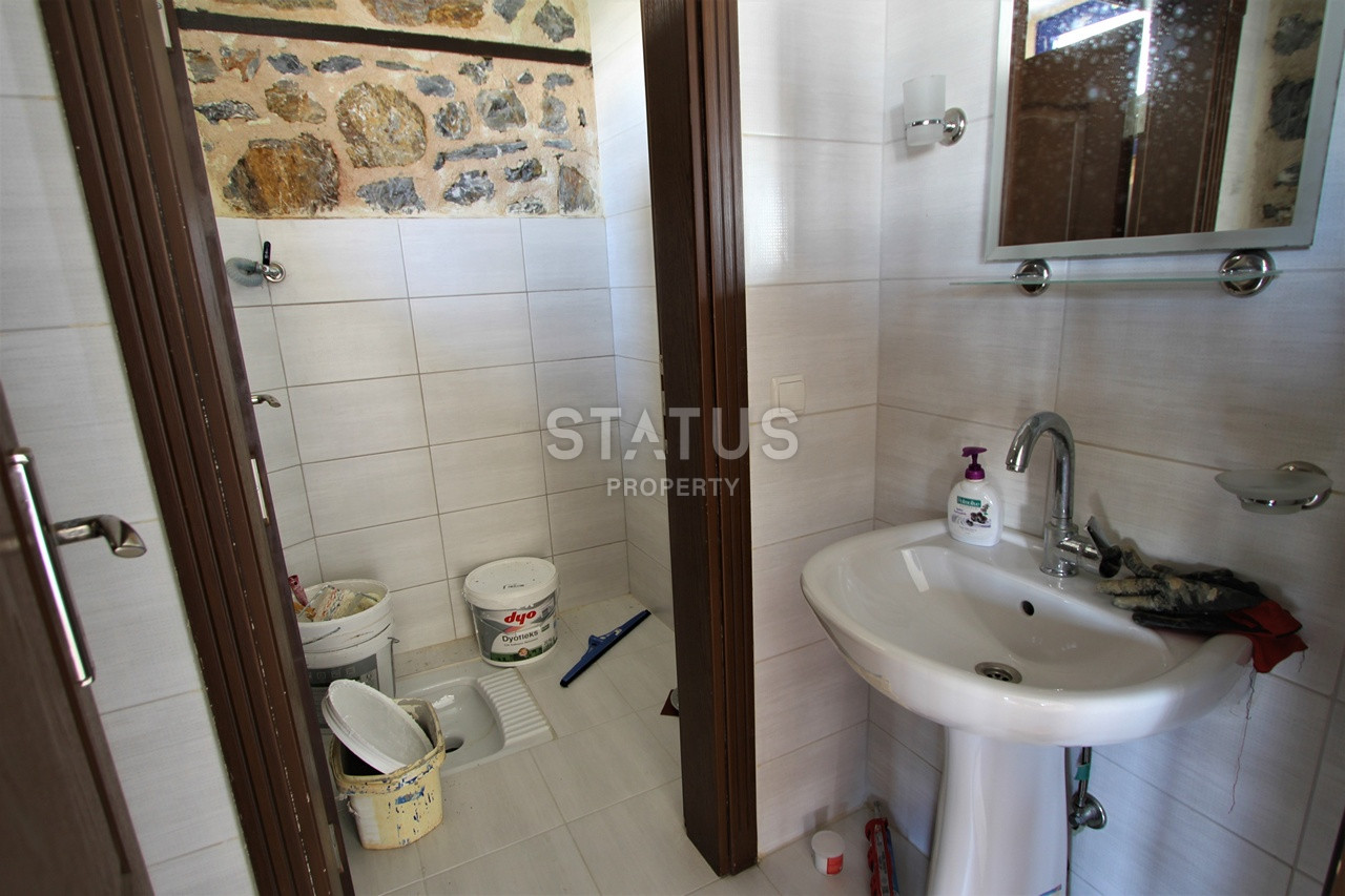 Земельный участок с большим домом и теплицей в Ходжалар, Алания. фото 5