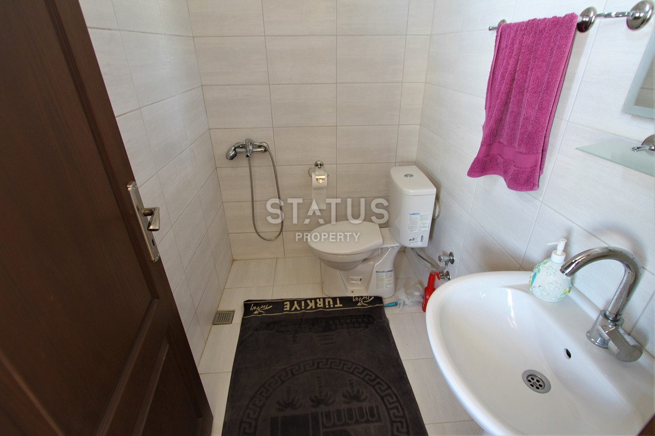 Земельный участок с большим домом и теплицей в Ходжалар, Алания. фото 7