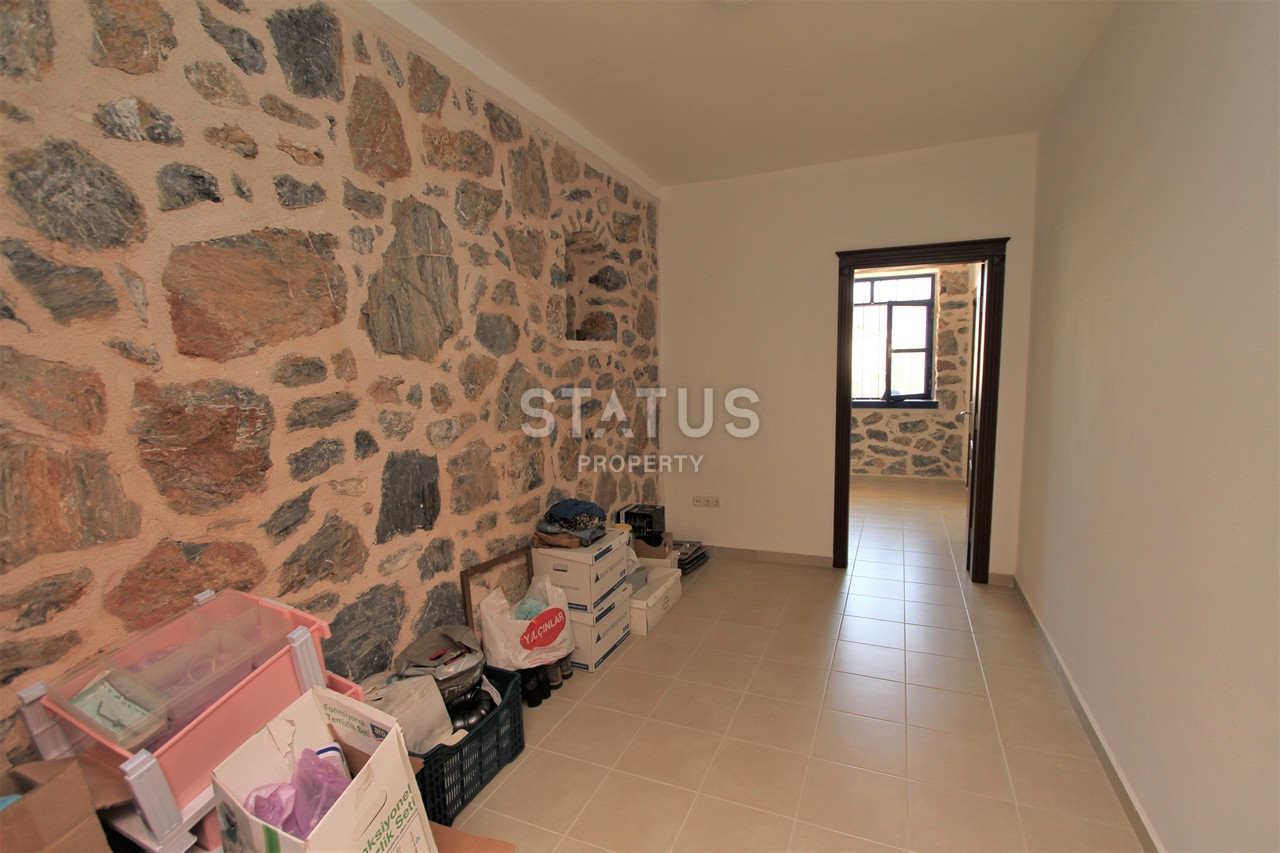 Земельный участок с большим домом и теплицей в Ходжалар, Алания. фото 10