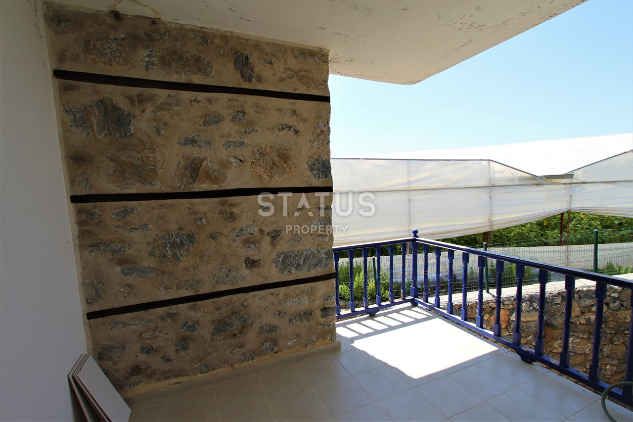 Земельный участок с большим домом и теплицей в Ходжалар, Алания. фото 11